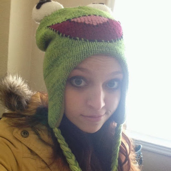 Meet your Posher, Alison - Picture 1 of 1
